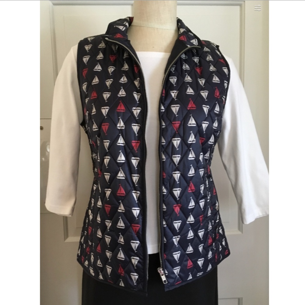 NWT Quilted Vest Small Talbots Zip Front Navy Red Nautical Sailboats Pockets